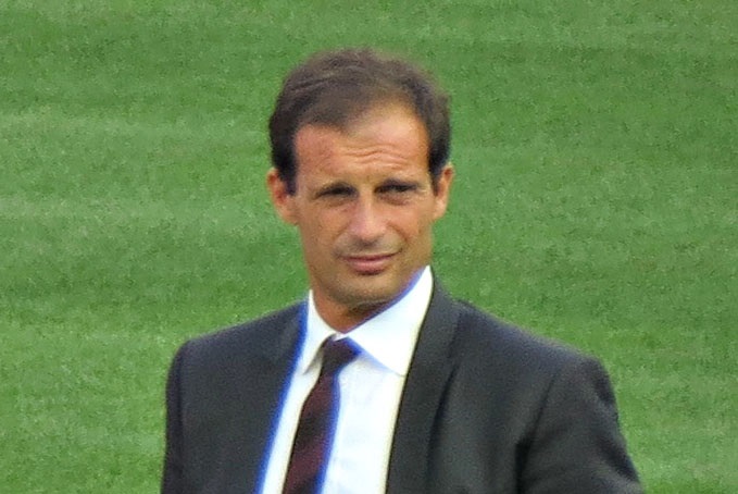 Massimiliano Allegri fonte foto: Di Photo by goatlingCropped by Danyele - Flickr (original photo), CC BY-SA 2.0, https://commons.wikimedia.org/w/index.php?curid=43735258