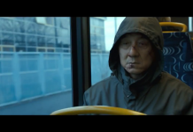 Jackie Chan in The Foreigner, fonte screenshot youtube