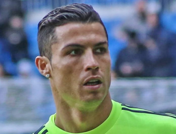 Cristiano Ronaldo, CR7 fonte foto: Di Ruben Ortega - Wikimedia Commons, CC BY-SA 4.0, https://commons.wikimedia.org/w/index.php?curid=54972276