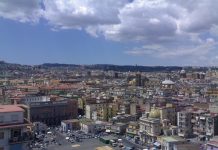 Piazza Mercato, Napoli, fonte Di Maurizio Rea - sono l'autore, CC BY-SA 3.0, https://commons.wikimedia.org/w/index.php?curid=87574930